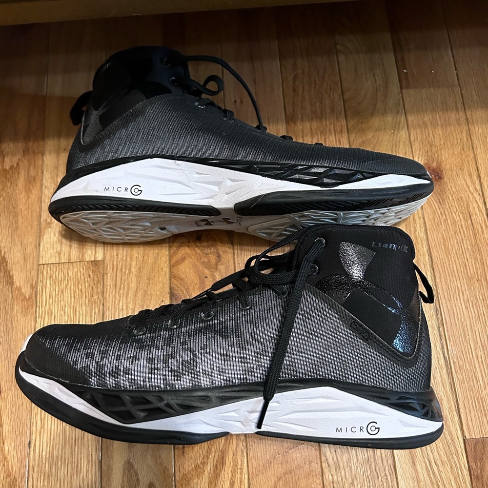Under Armour Basketball shoes, barely worn at all